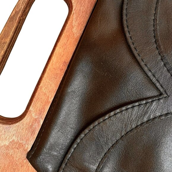 Vtg 70s Retro Preppy Brown Leather Bermuda Handbag Double Wood Handles Tadora - Picture 4 of 10